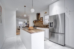 10A6D852-3889-4E38-8525-D8F3D5E1AA74